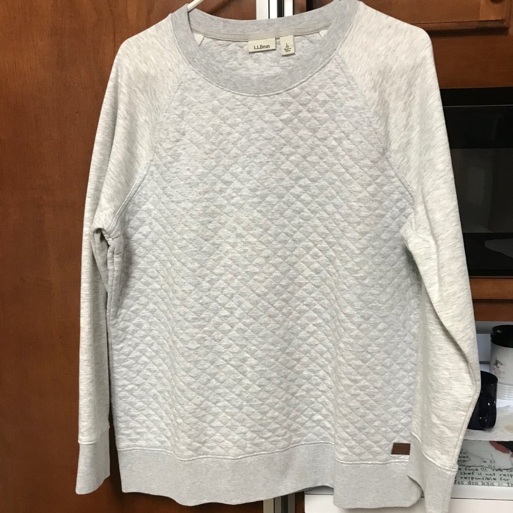 Women's Quilted Sweatshirt NWT Large